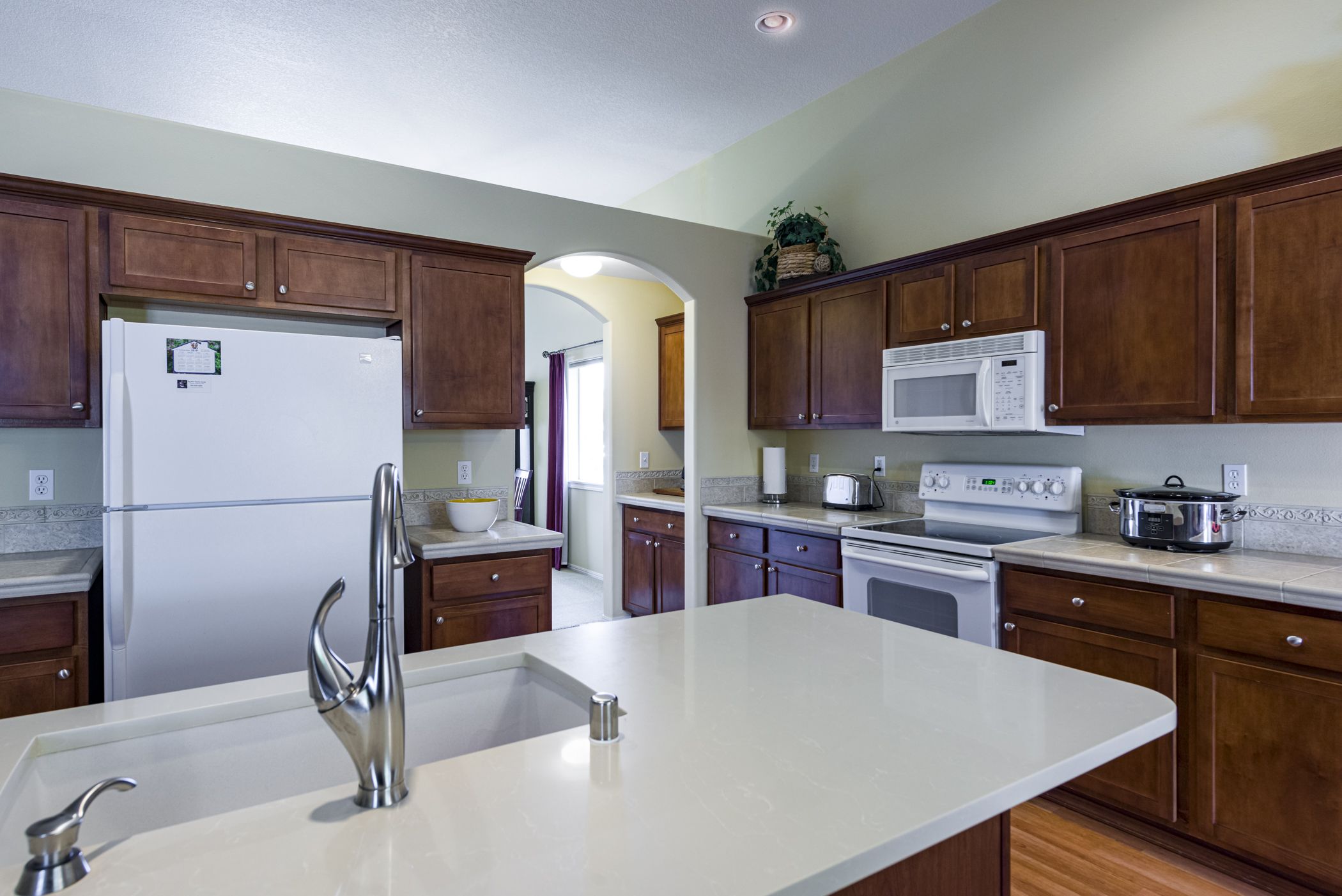 Huge Island,Deep Pot Sink